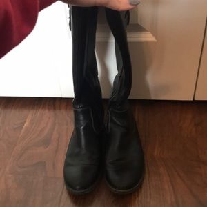 Black BOC boots